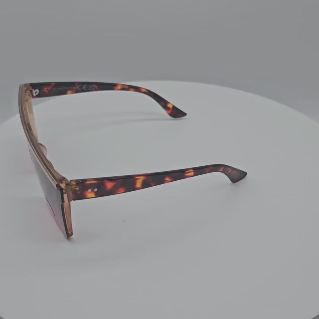 VSA001 One Piece Women & Men Large Cool Sunglasses Wholesale 2 Dozen (24pcs)